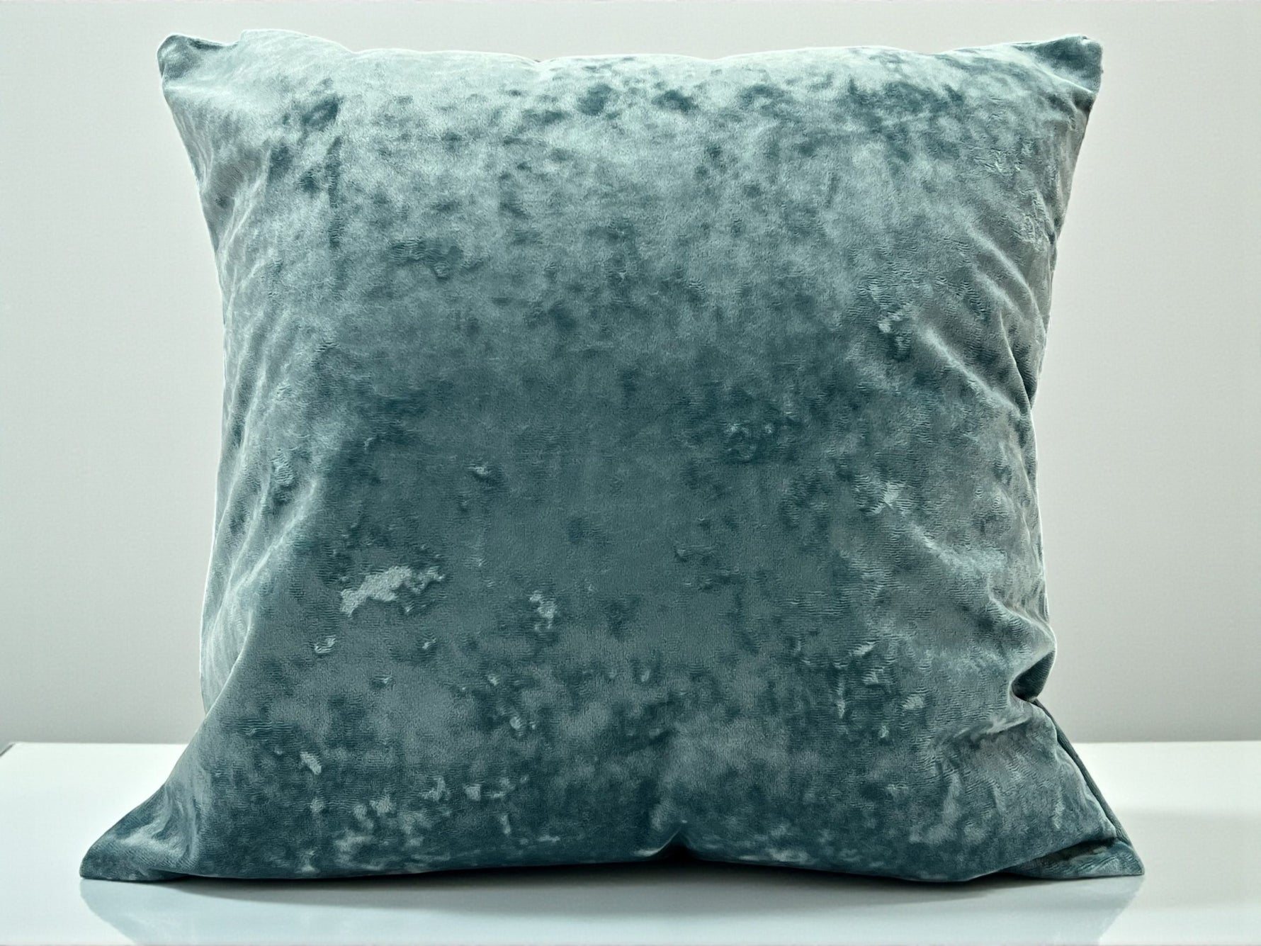 Ukrasna jastučnica 45x45cm shiny olive