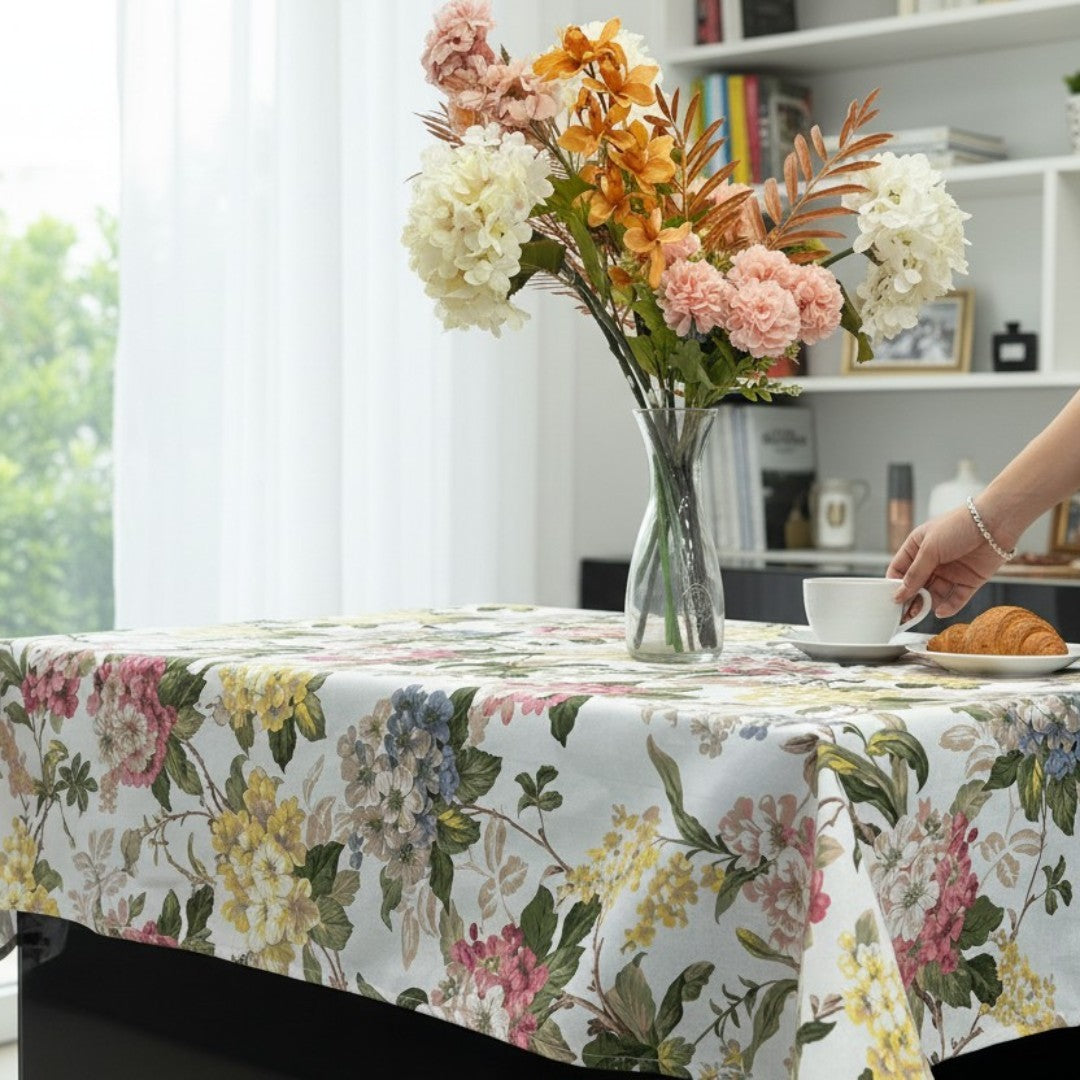 Stolnjak 150x150cm Dezen Flower White