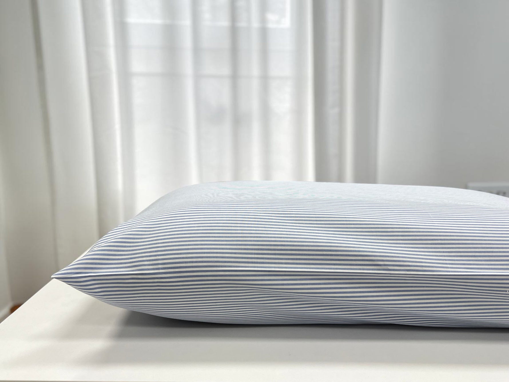 Jastučnica Plava boja 40x60cm 100% pamuk Dezen Horizon