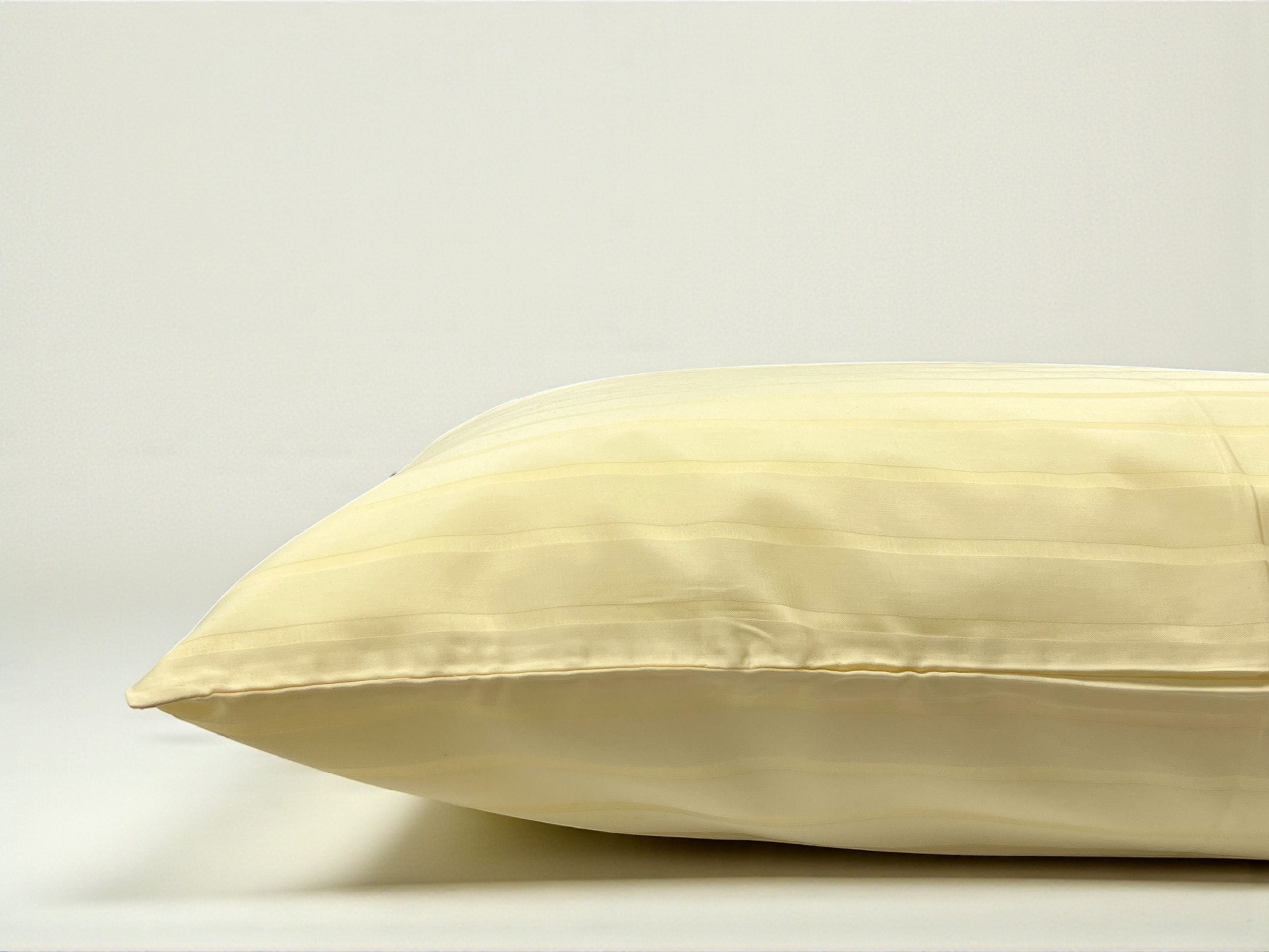Jastučnica 50x70cm 100% Damast Gold One