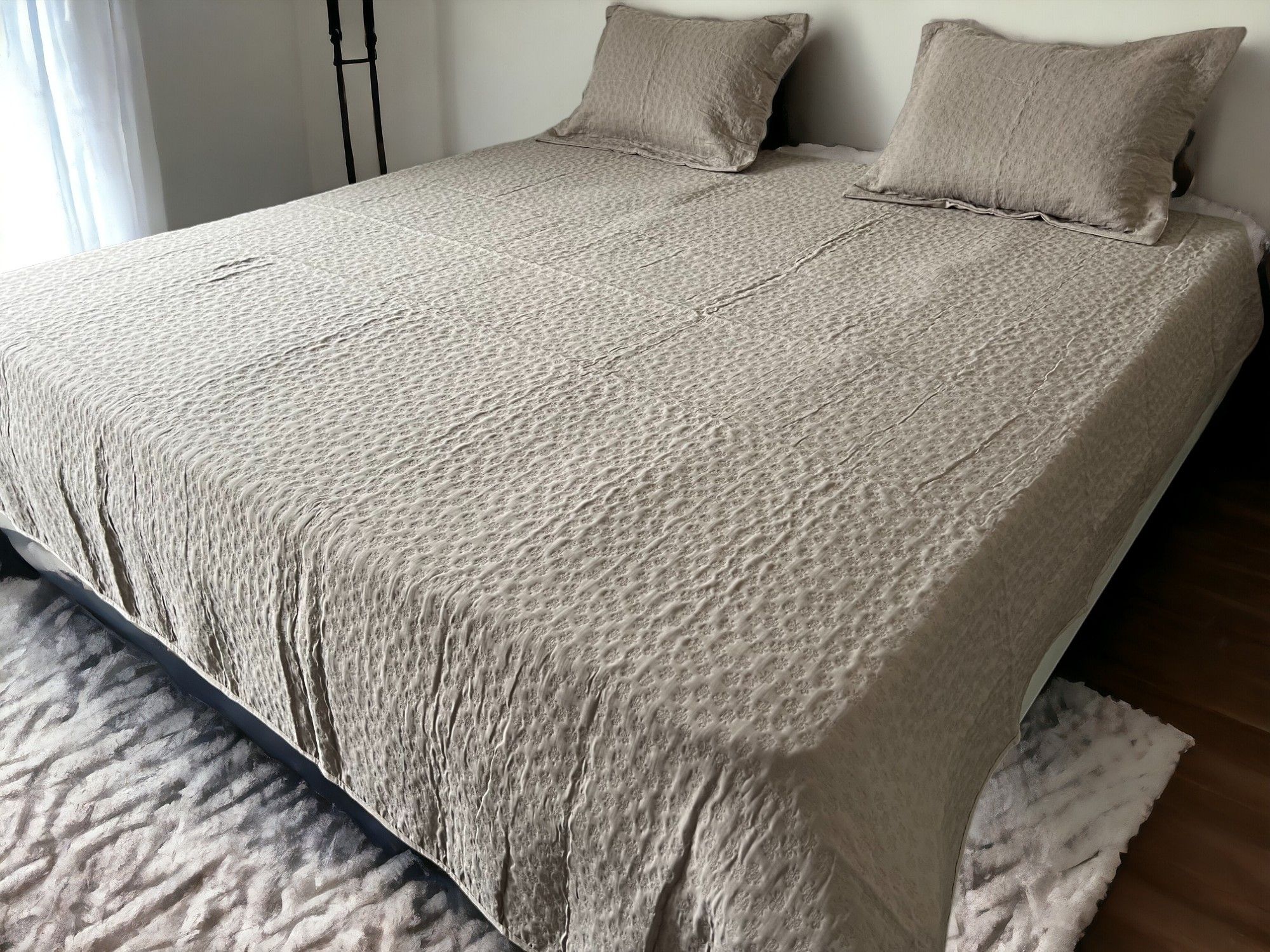 Prekrivač Elegance 250x260cm i 2 jastučnice Grey