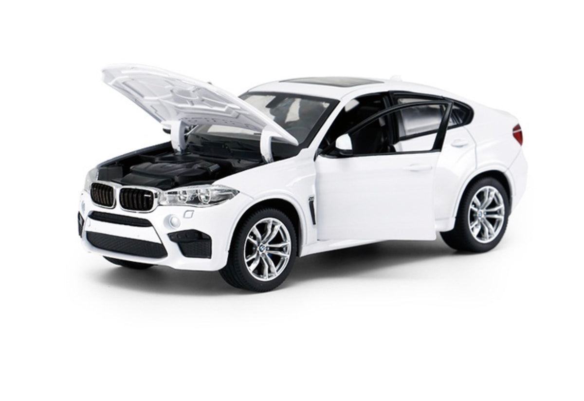 311084 METALNI AUTO 1/24 BMW X6M