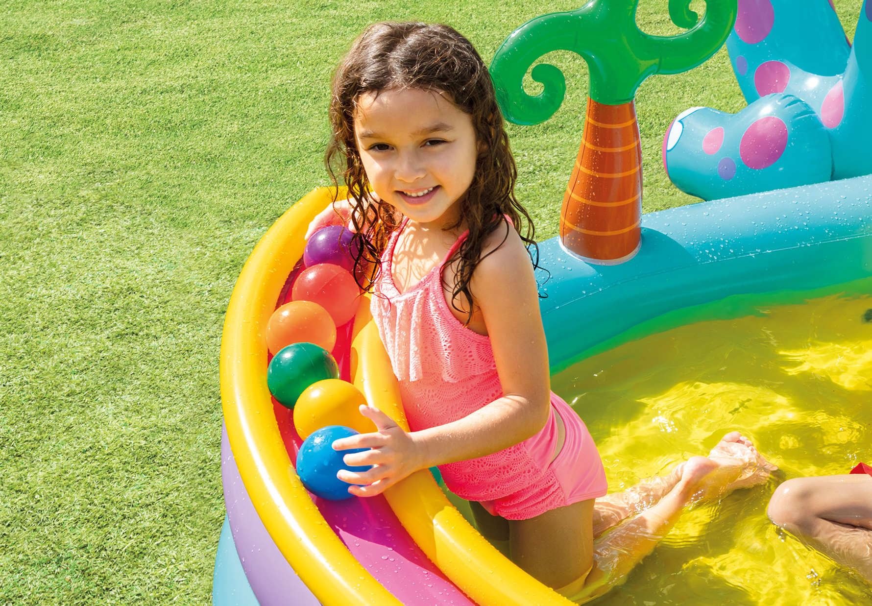Intex Dinoland bazen igraonica za decu – tobogan, prskalica i lopte (57135)