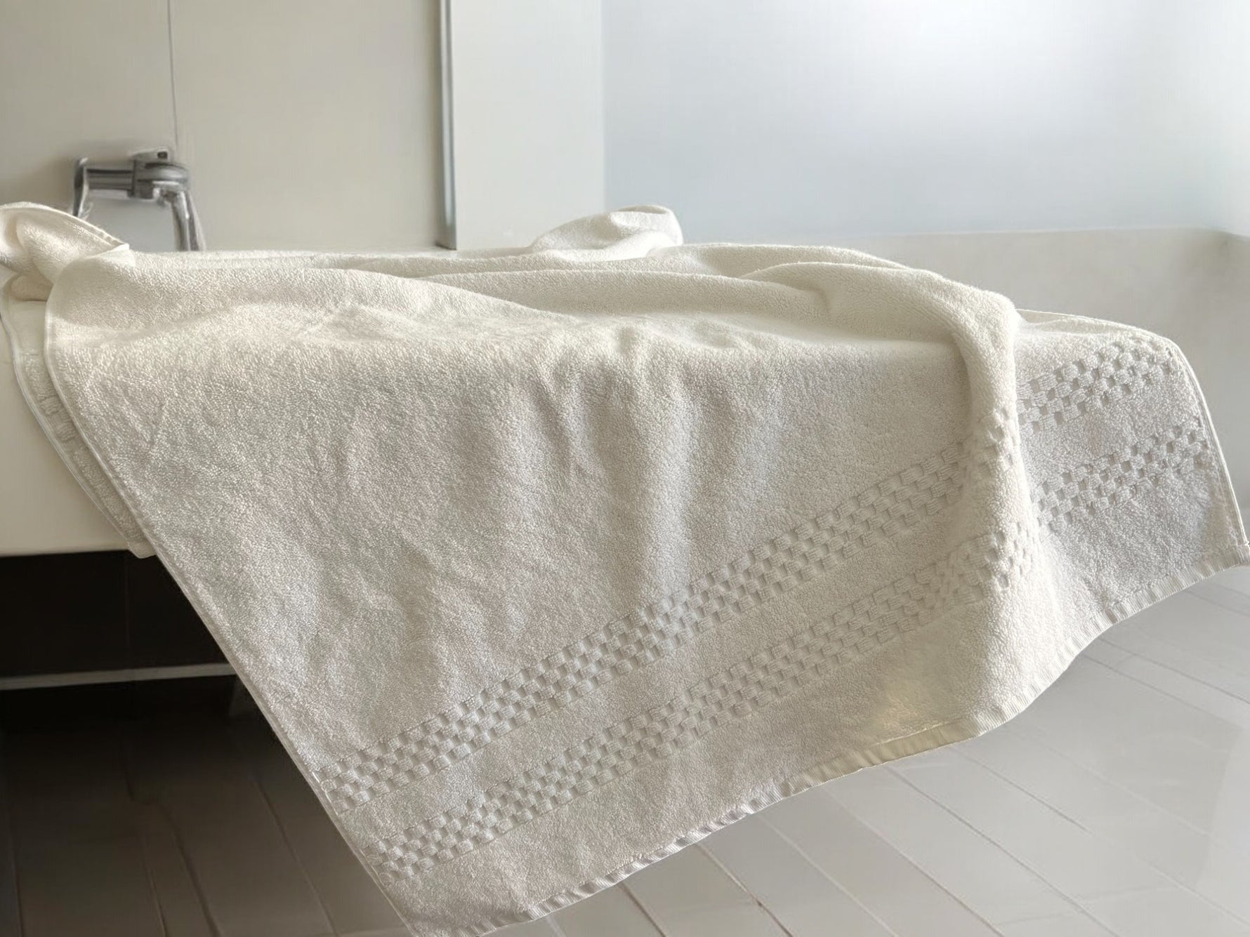 Peškir Stock Bela boja  70x140cm C4