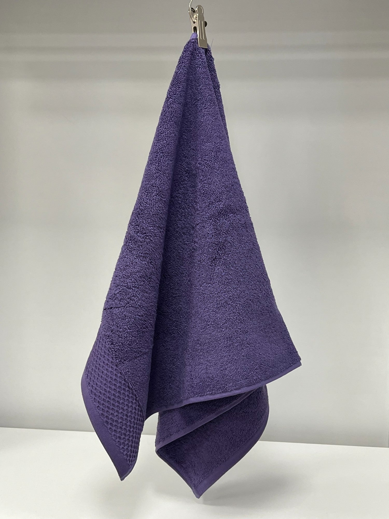 Peškir Stock 50x90cm S28 Dezen Ljubičasta boja