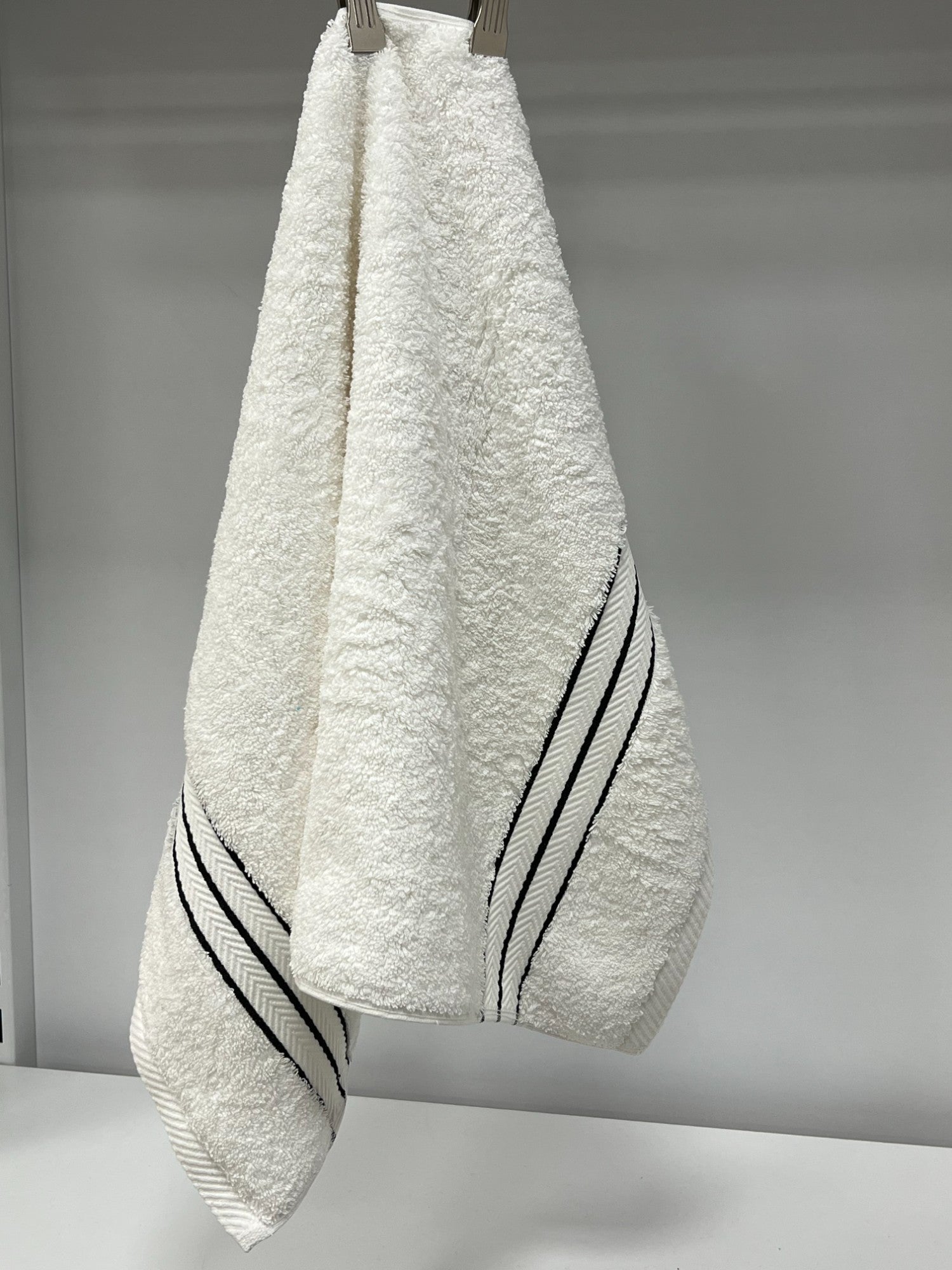 Peškir Stock 50x75cm Dezen S9 Belo/Crna boja