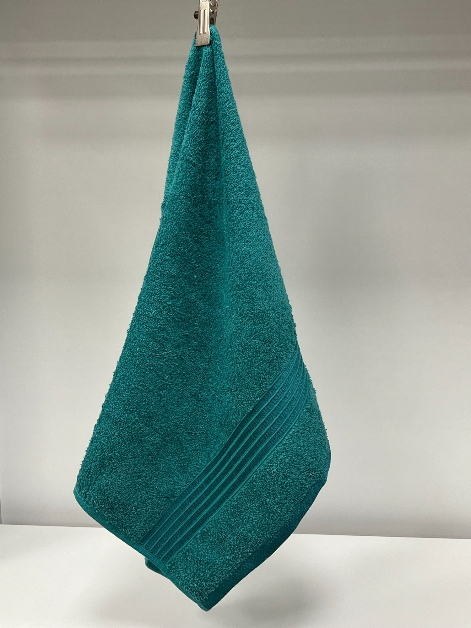 Peškir Stock 50x85cm S46 Dezen Tamno zelena boja