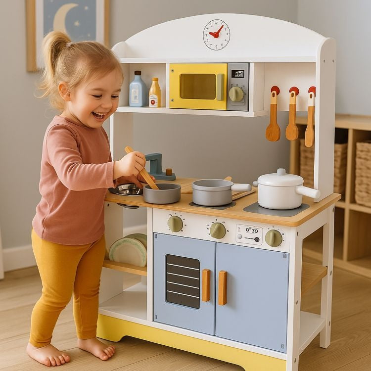 Dečija kuhinja – Rerna, mašina za pranje veša, mikrotalasna i 12 dodataka – ECOTOYS