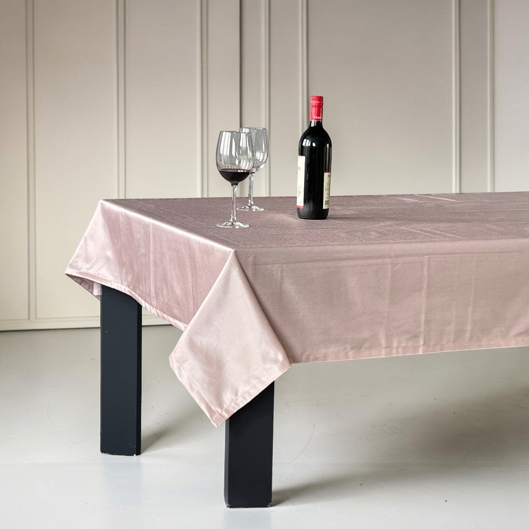 Stolnjak " Damast Glat " - 150x220cm  Roze boja