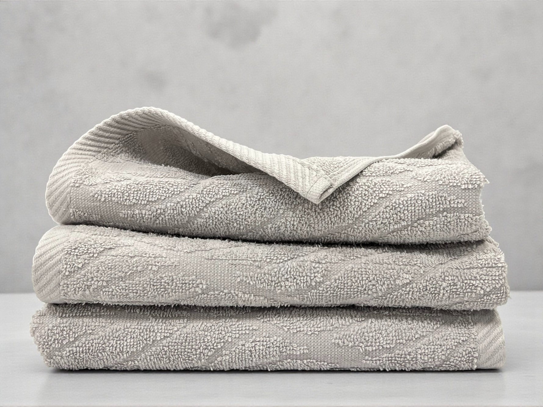Peskir 50×100 cm – 100% Pamuk sa Žakard Motivom od Indijskog Pamuka Grey