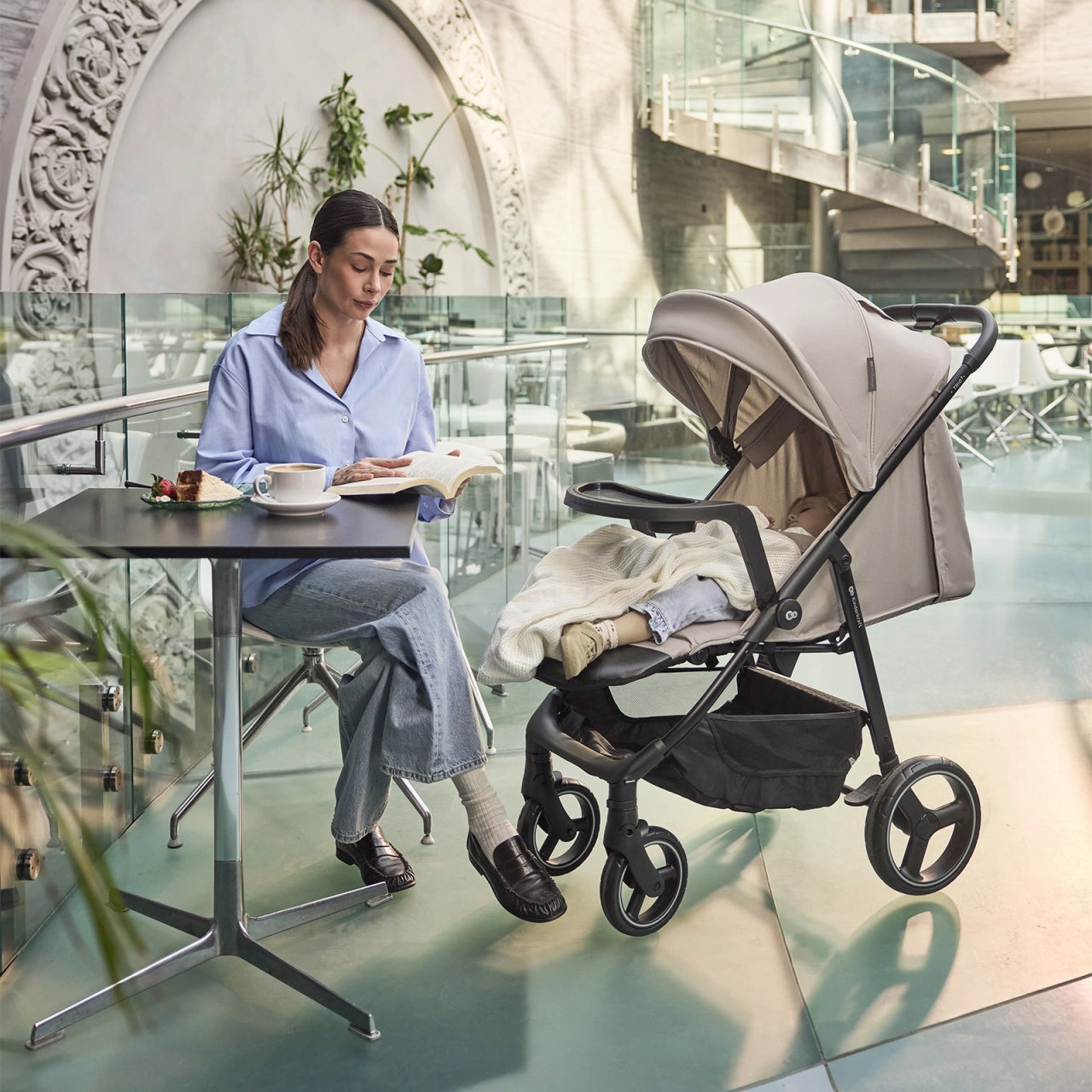 KINDERKRAFT KOLICA ZA BEBE SA TACNOM TRIG 3 BROWN