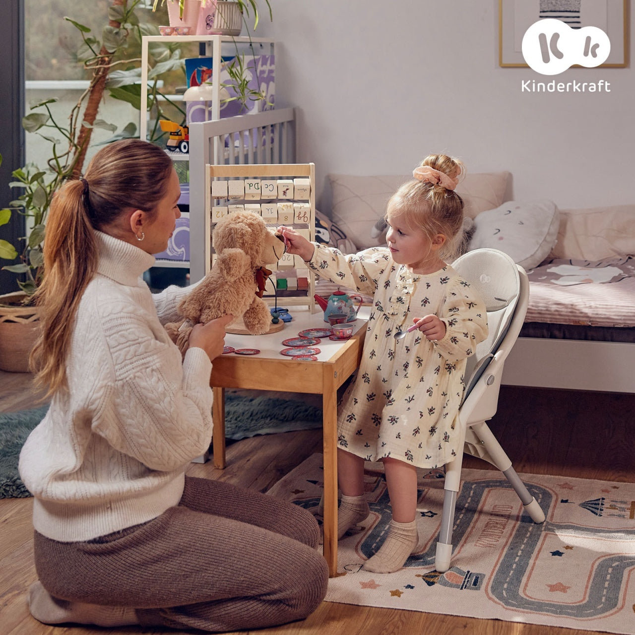 KINDERKRAFT STOLICA ZA HRANJENJE 2U1 DINNLY BIEGE