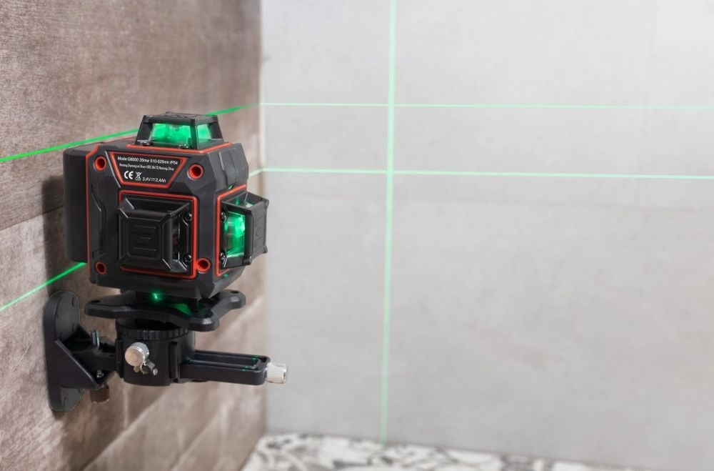 Laserski nivelir 4D sa zelenim laserom, 360°, 16 linija