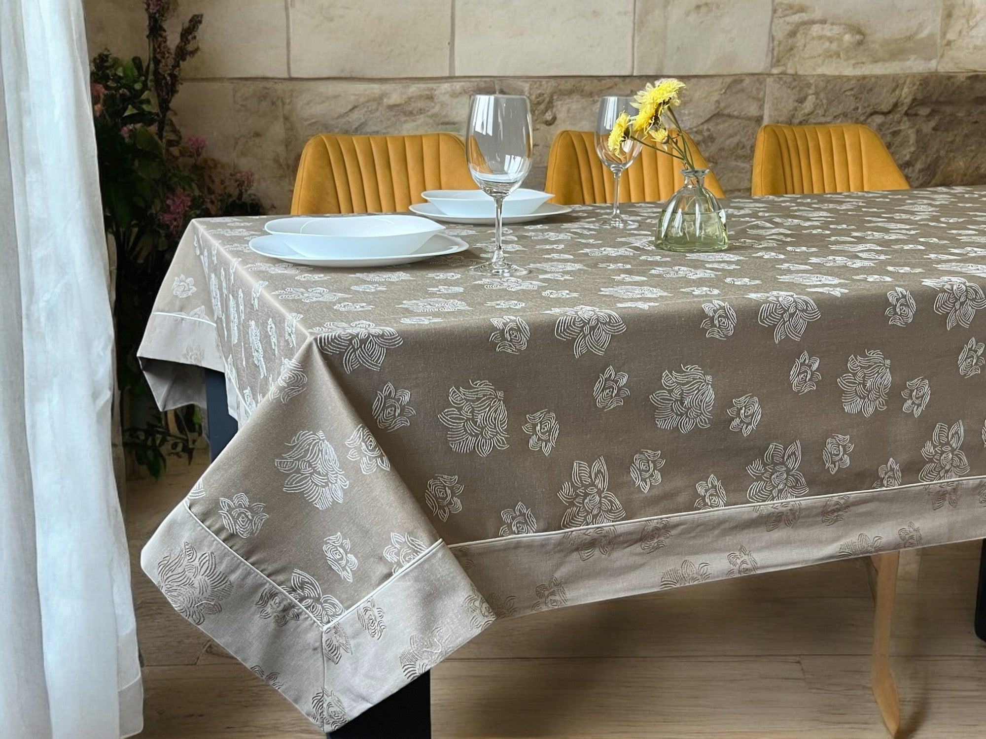 Stolnjak Nisan Braon boja 160x300cm