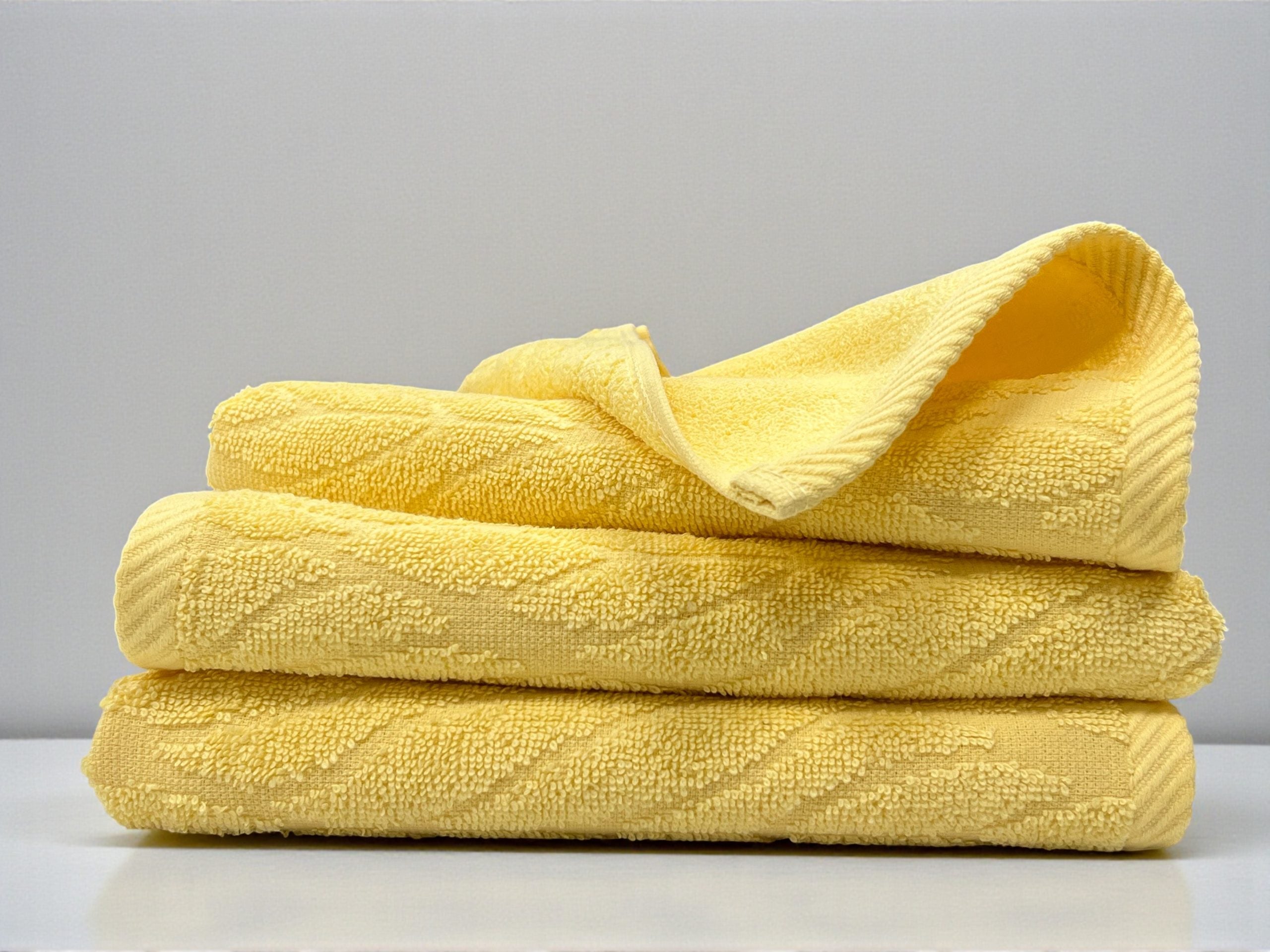 Peskir 50×100 cm – 100% Pamuk sa Žakard Motivom od Indijskog Pamuka Yellow